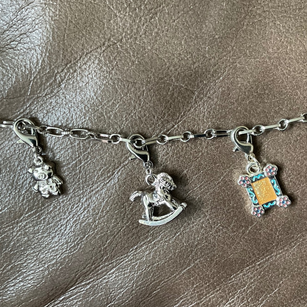 Charm bracelet - Picture 3 of 3